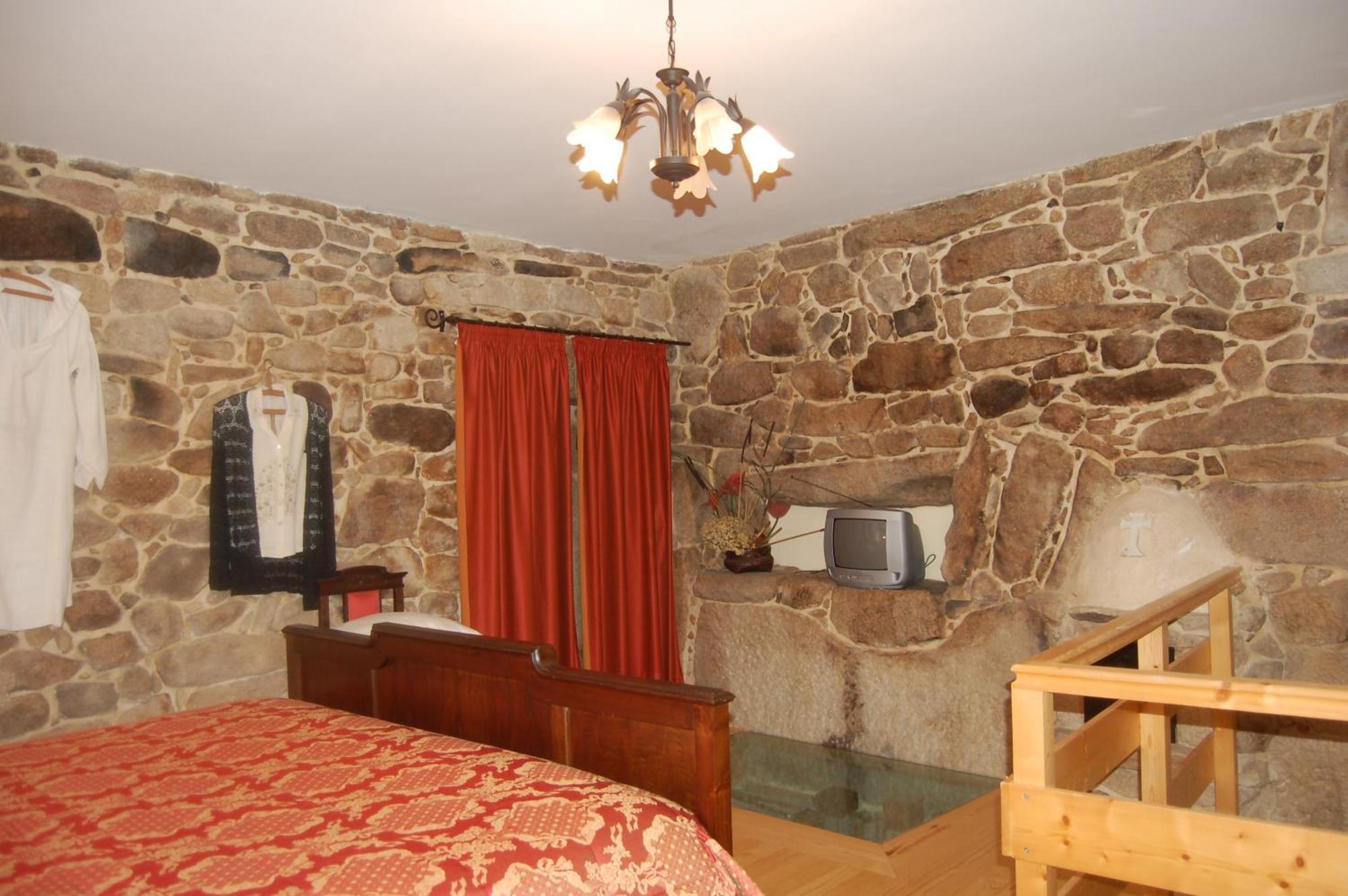 Outros Tempos Turismo De Aldeia Hotel Aricera Ngoại thất bức ảnh