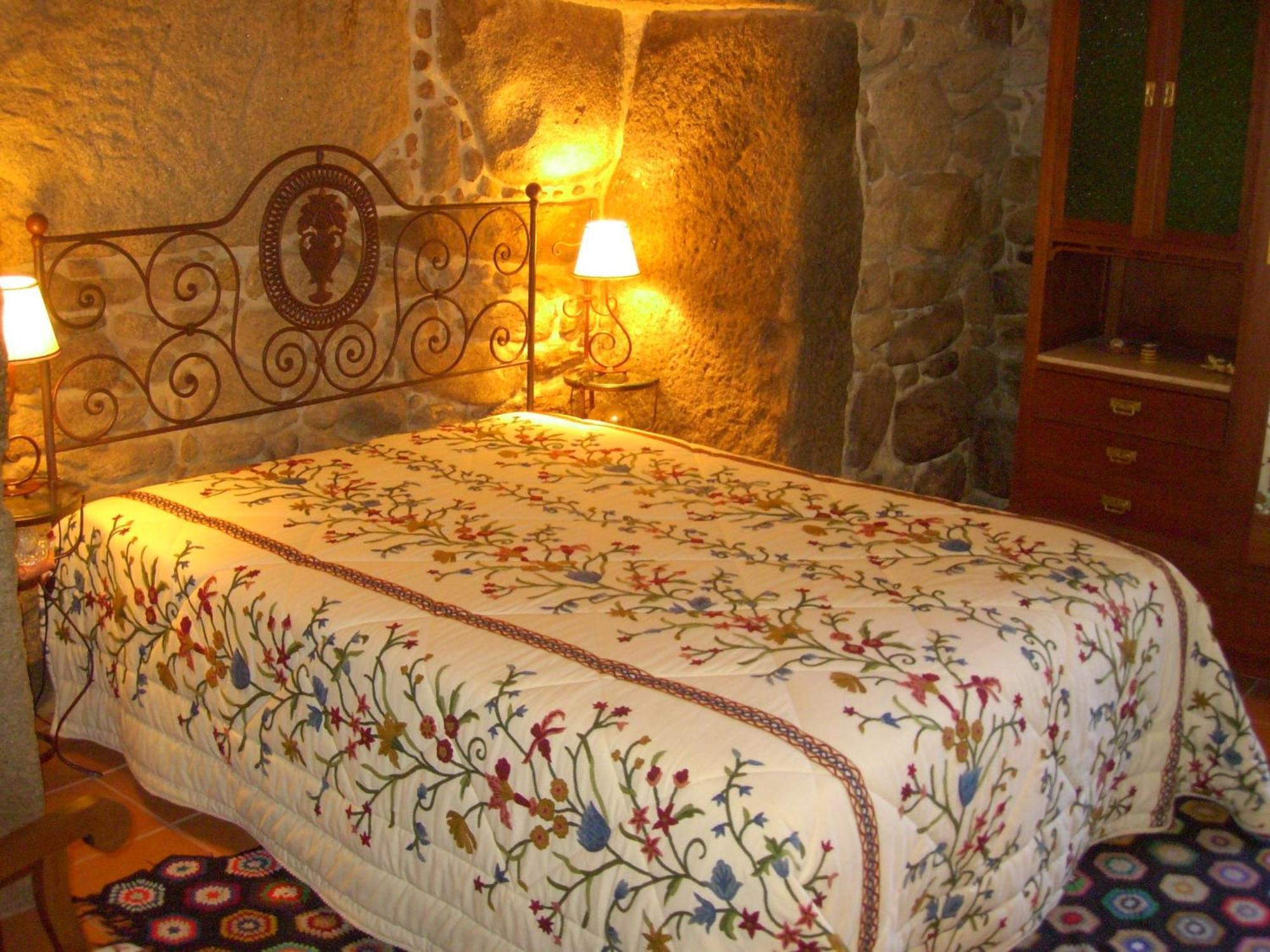 Outros Tempos Turismo De Aldeia Hotel Aricera Ngoại thất bức ảnh
